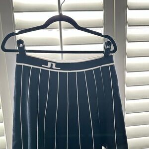 Jlinderberg golf  navy Skirt with White Stripes
